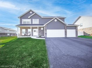 1684 Edentenny Rd, New Lenox, IL 60451