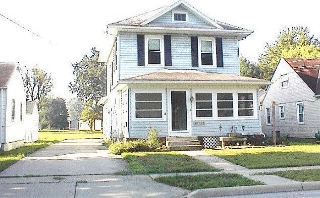 1st image of 145 E Kilbourne Dr