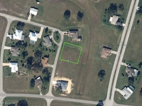 416 Glen Mar Cir, Sebring, FL 33876