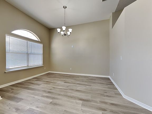 3rd image of 2220 Saint Martins Dr E