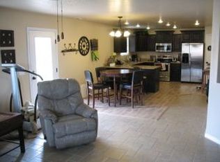 2197 S Salt Cedar Dr, Washington, UT 84780