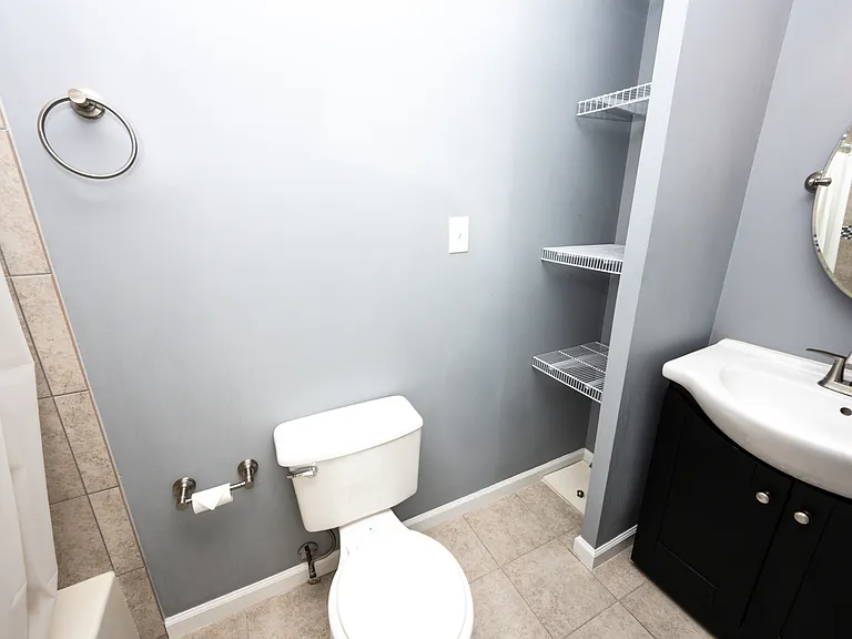 512 Haywood Creek Dr — Photo 21