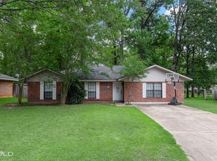 3410 Woodvine Cir, Haughton, LA 71037