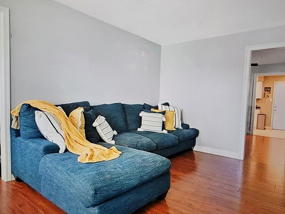 1st image of 17374 Miller Ave