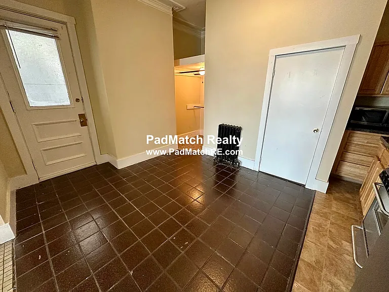 381 Dorchester St #1A — Photo 6