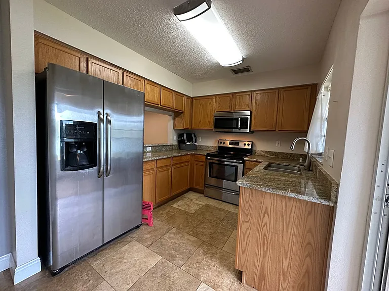 413 Kensington Lake Cir — Photo 8