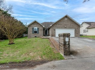 127 Matthews Rd, Maryville, TN 37801