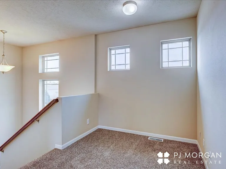 18726 Birchwood Ave — Photo 9