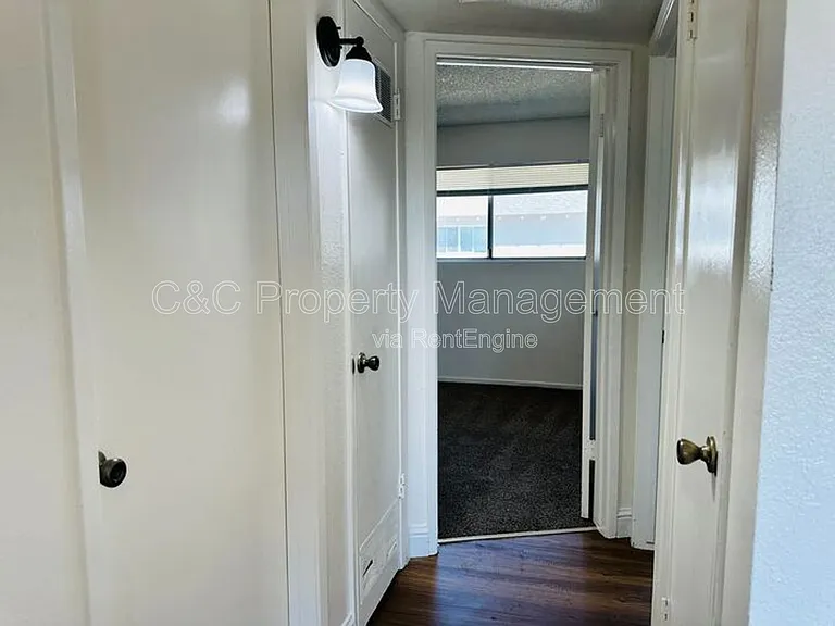1668 W Ashlan Ave — Photo 12