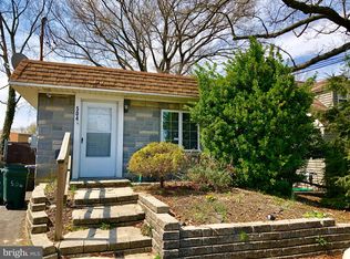 504 N Warwick Rd, Magnolia, NJ 08049