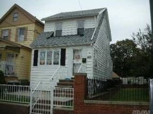 8935 85th St, Woodhaven, NY 11421