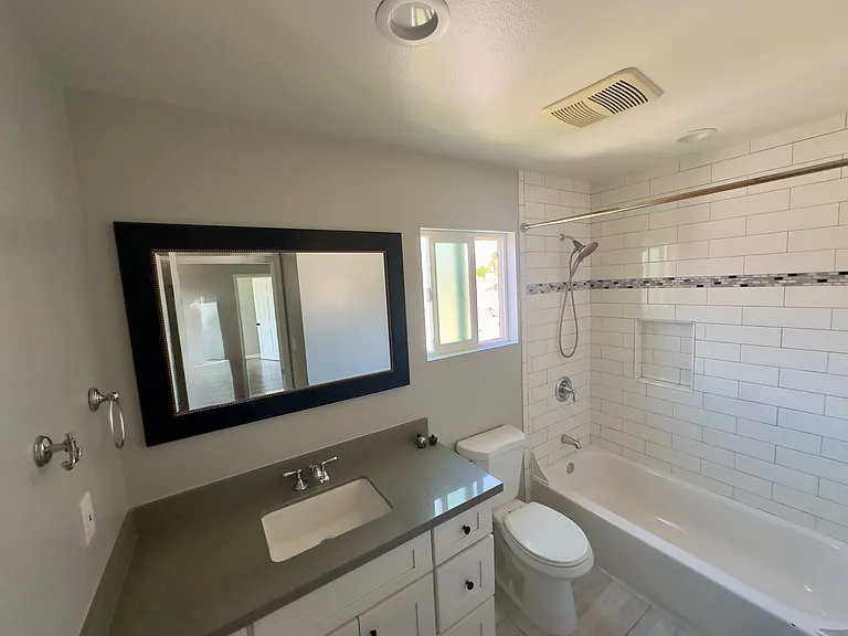 7542 Denny Ave — Photo 28