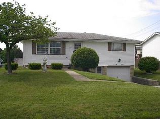 1425 Walker Rd, Follansbee, WV 26037