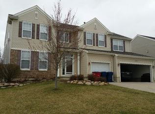 1805 White Pine Dr, Papillion, NE 68046