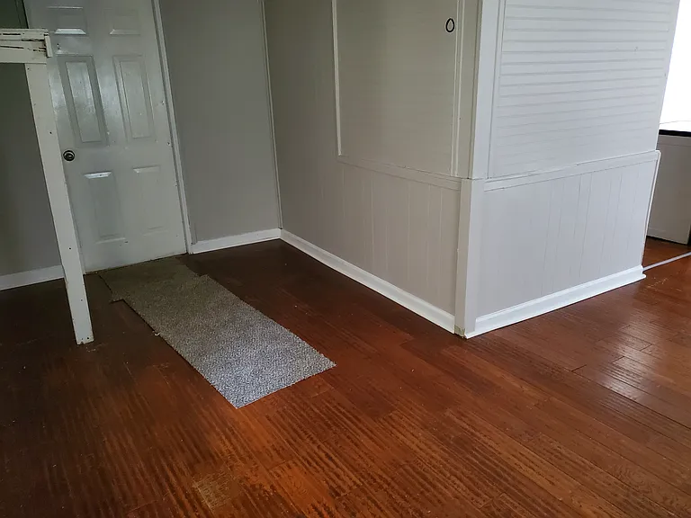 572 Patton St — Photo 9