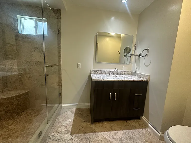 121 W Floral Ave — Photo 14