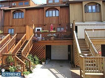 1st image of 25 Servan Ct
