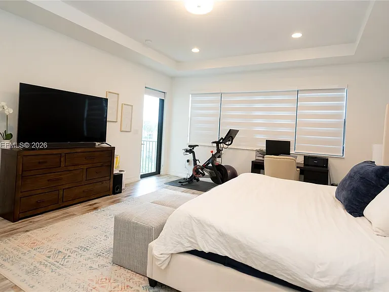 11826 SW 13th Ct — Photo 24
