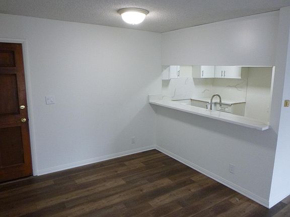 4th image of 900 Ohio Ave APT D