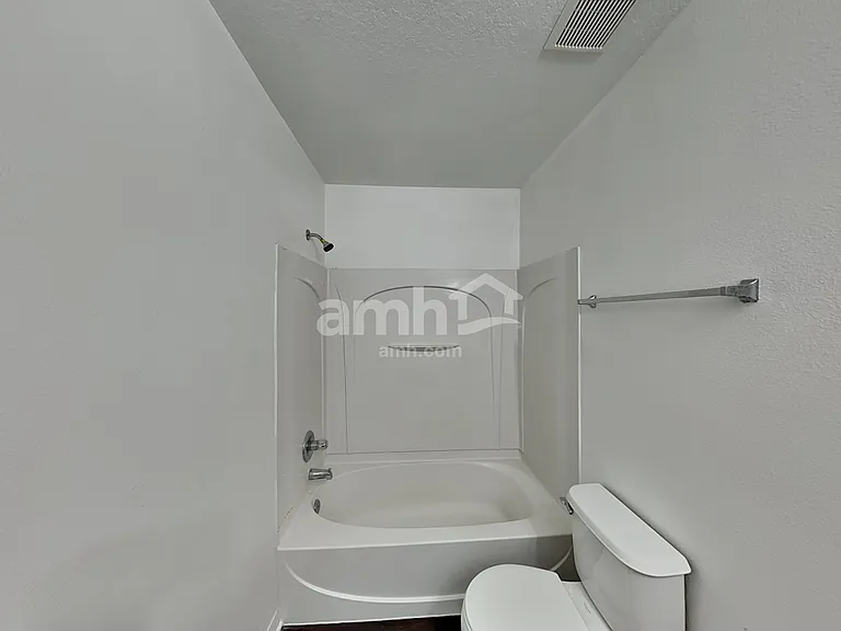 499 Vicks Landing Dr — Photo 18