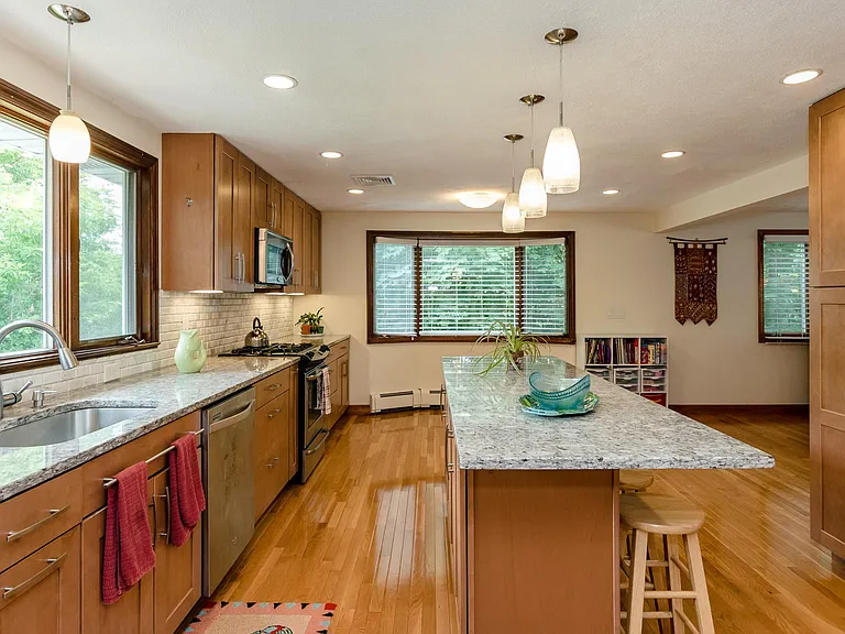 1 Radcliffe Rd — Photo 13