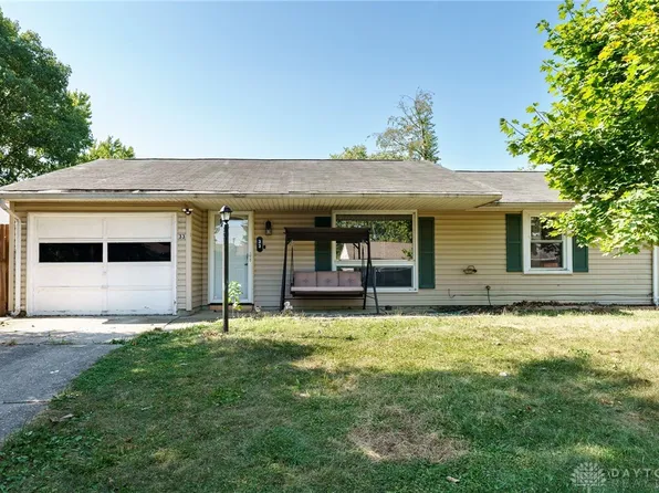 33 S Hillcrest Dr, Germantown, OH 45327