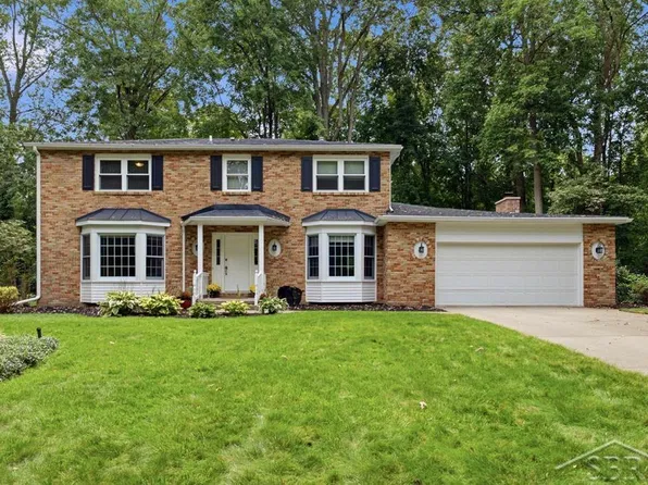 605 Harper Ln, Midland, MI 48640