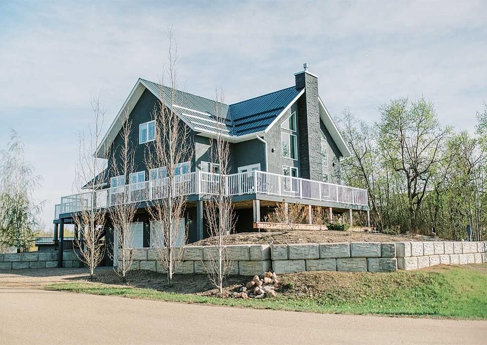 1st image of 13 NE Park Ridge Way Rural Stettler #6