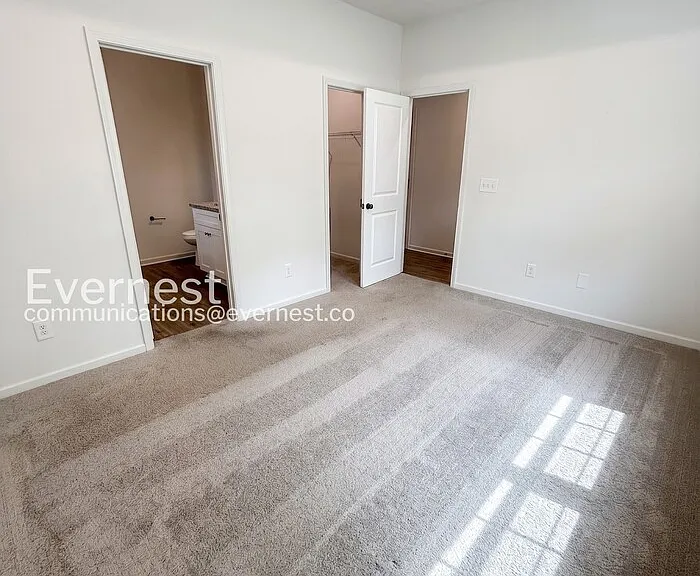 517 N Linwood Ave — Photo 8