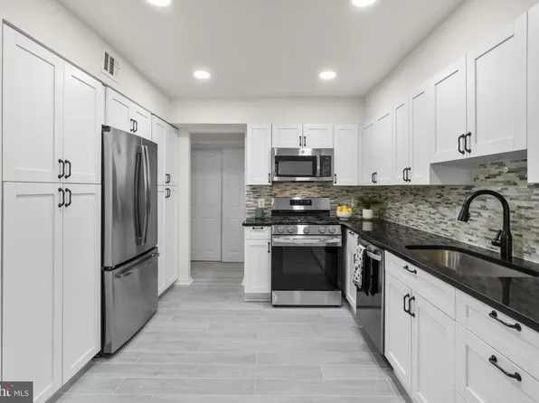 5727 Harpers Farm Rd Unit F, Columbia, MD 21044