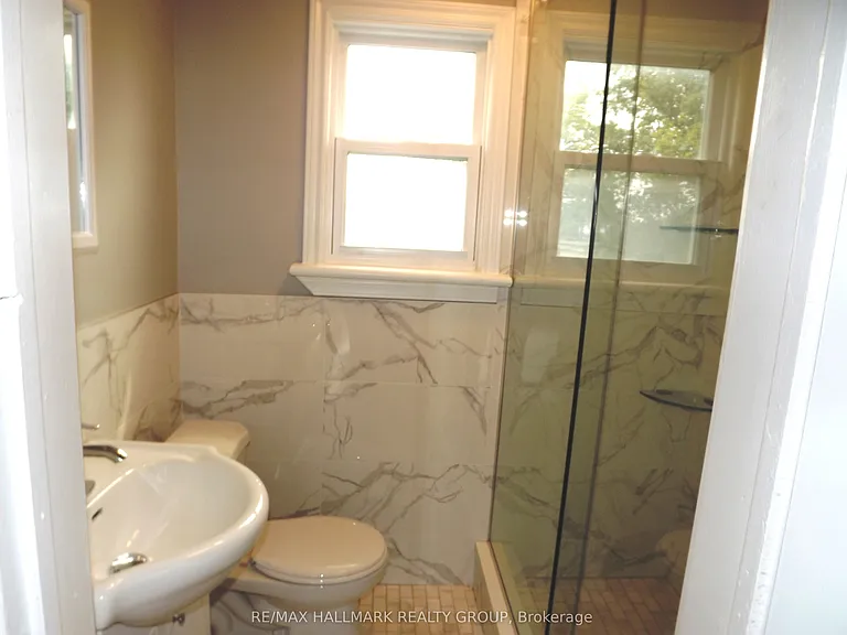 570 Gladstone Ave #3 — Photo 12