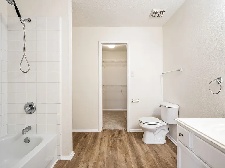 1626 White Oak Rd — Photo 18