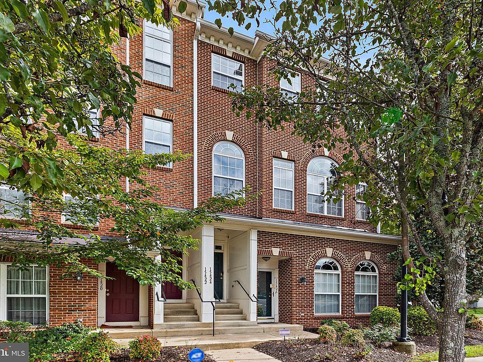 1st image of 15424 Rosemont Manor Dr