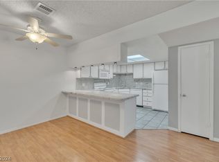 5905 Smoke Ranch Rd UNIT B, Las Vegas, NV 89108