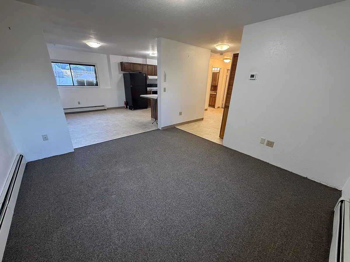 Building Photo - 524 N Klevin St