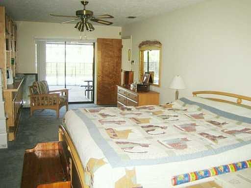 1st image of 2154 NE Chestnut Ct