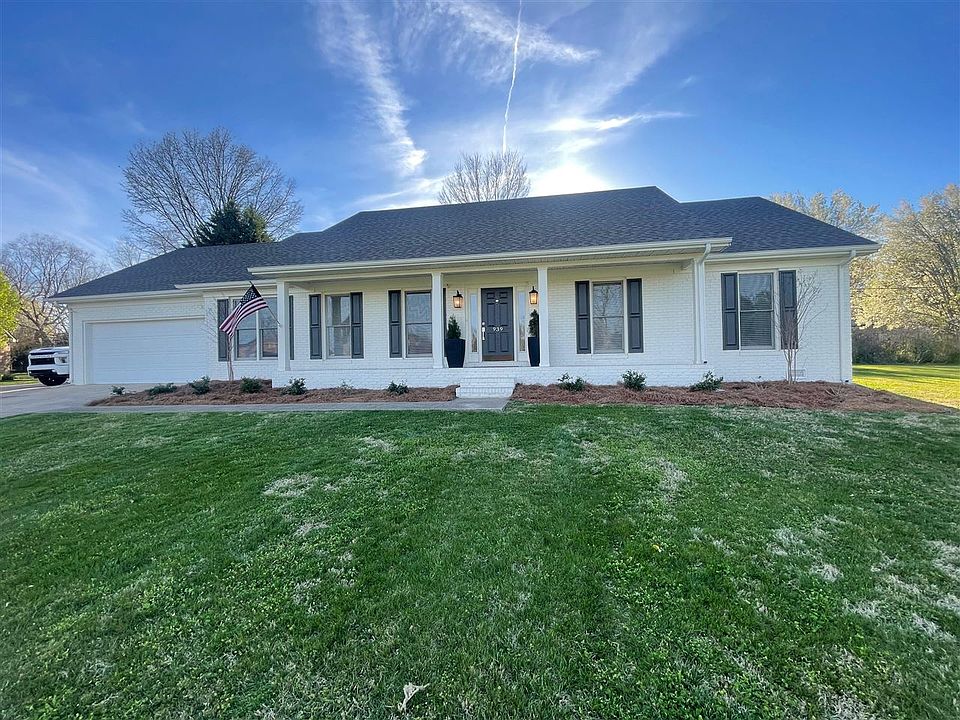 1st image of 939 Meadowlark Dr
