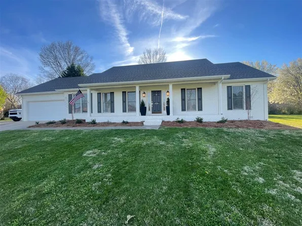 939 Meadowlark Dr, Bowling Green, KY 42103