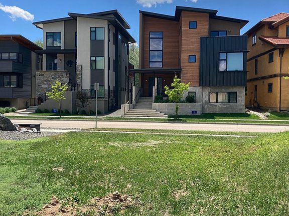 2nd image of 232 Pascal St