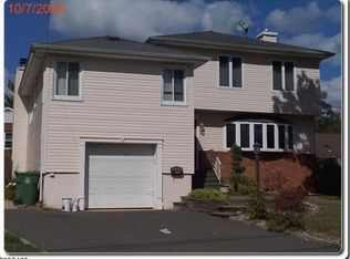 1405 Sherwood Rd, Linden, NJ 07036