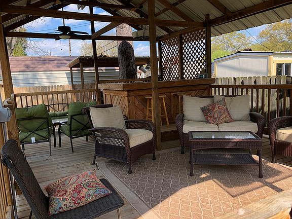 Backyard pavilion and bar