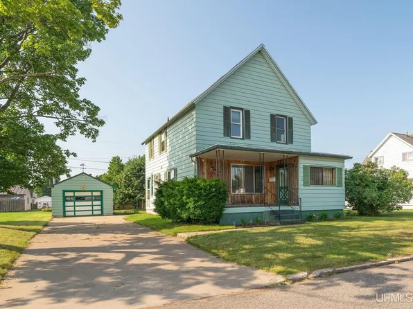 808 Wabash St, Ishpeming, MI 49849
