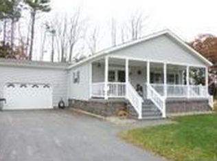 66 Sagebrush Dr, Rochester, NH 03867