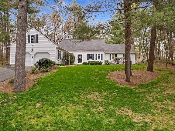 2nd image of 10 Harvestwood Ln