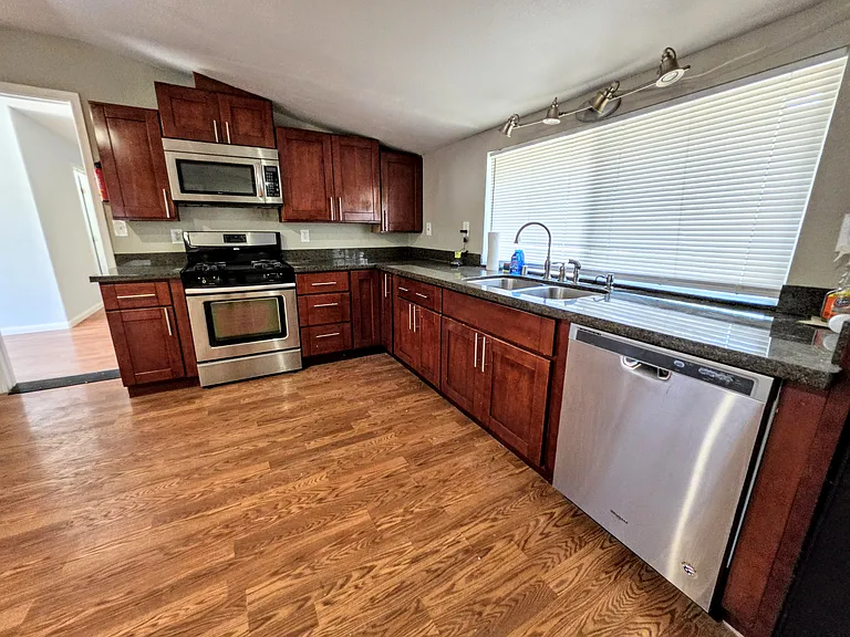 2962 Dorothy Dr — Photo 5