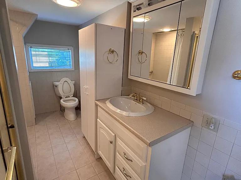 830 Brook St #830 — Photo 19