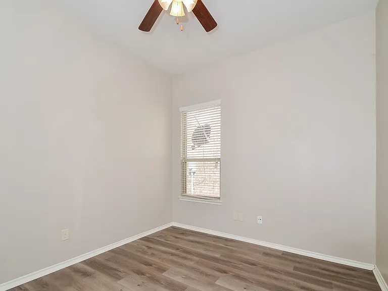 1805 Lake Pine Dr — Photo 13