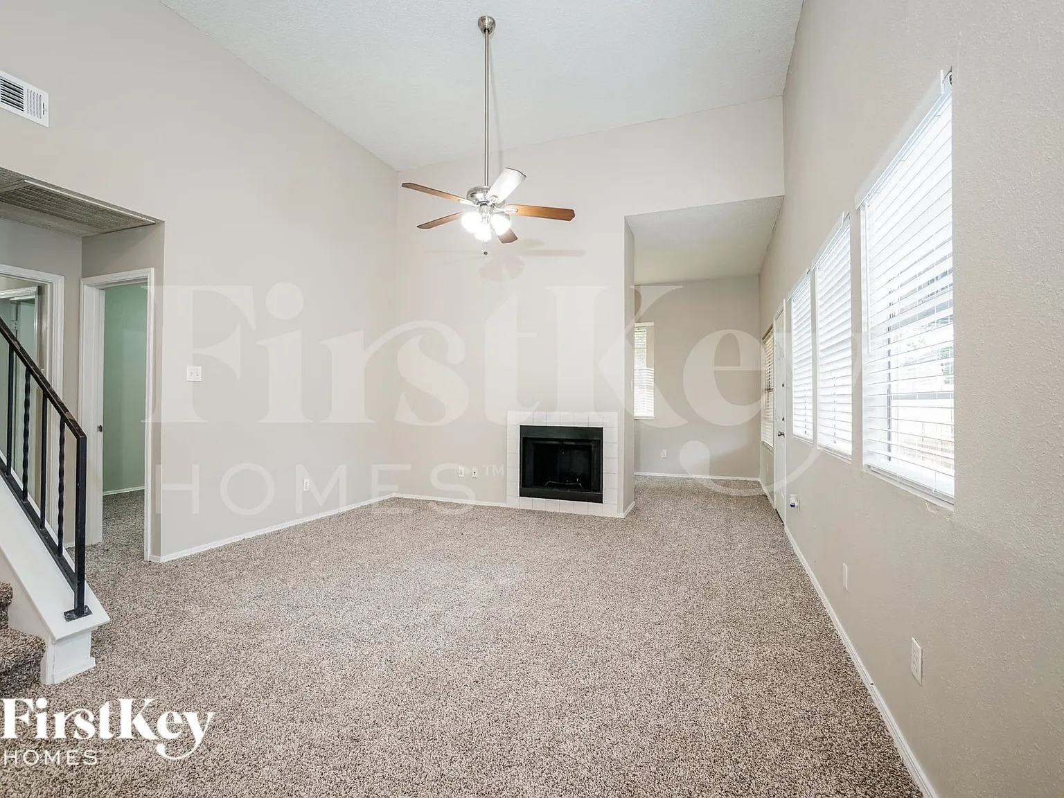 3 bed, 2.0 bath, 1436 sqft, $1,885 — Photo 3