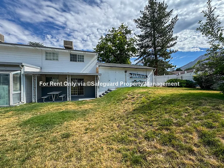1906 E Jeremy Ct — Photo 21