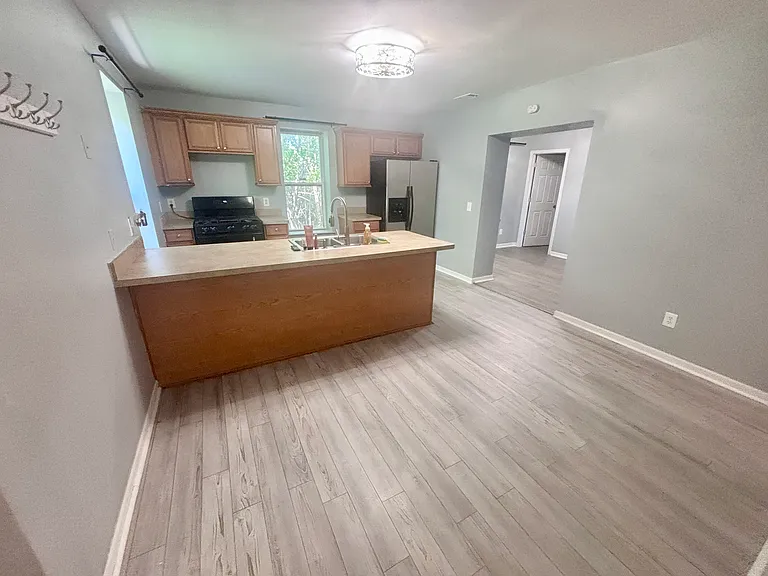 1751 Clara St — Photo 80